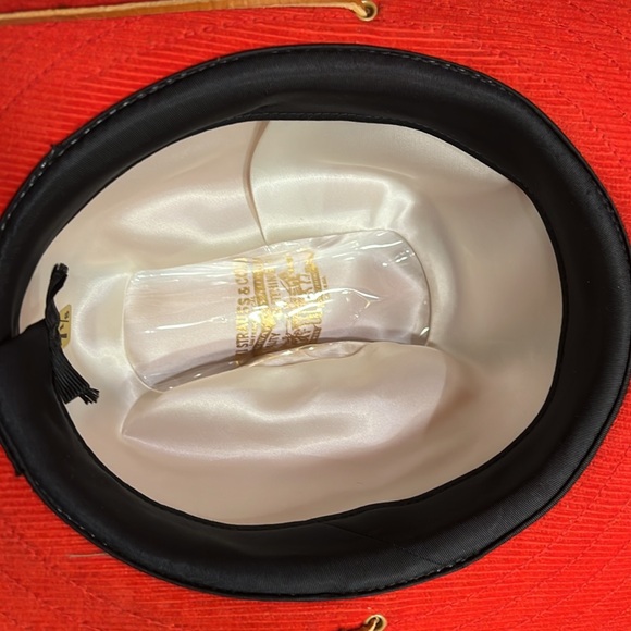 LEVIS rare vintage red  corduroy cowgirl/ cowboy western hat  70’s 🤠 - Picture 7 of 7